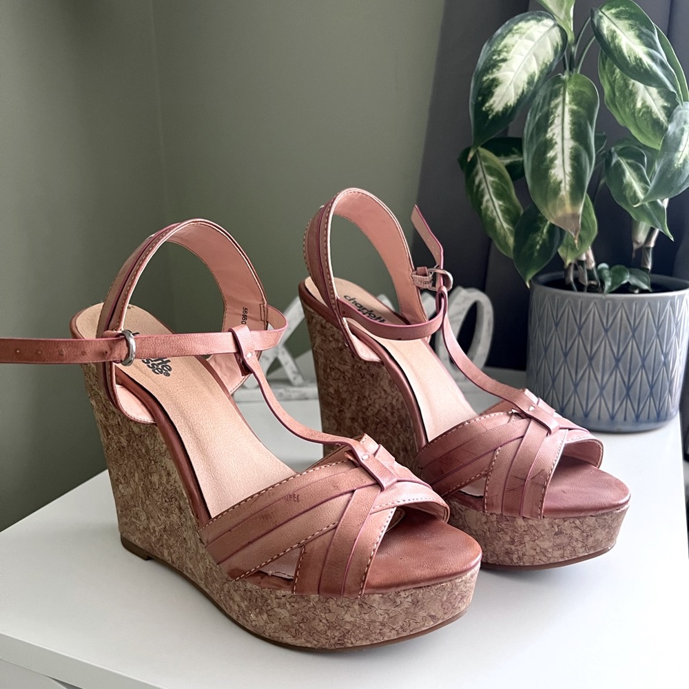 8 W - Wedges - Tan/Pink Charlotte Russe 5” Wedge Heels